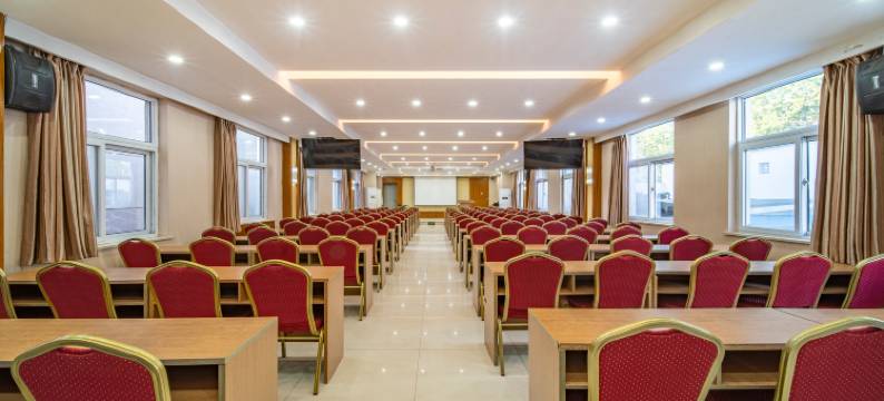 郑州大学工学院酒店(郑大北校区省博物院店)图片
