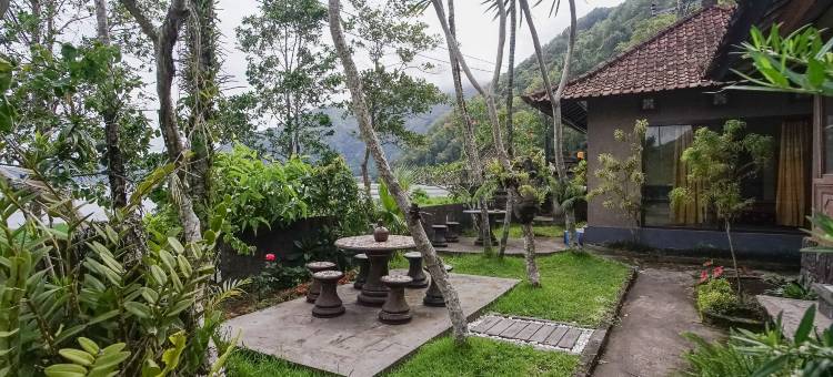 巴鲁纳湖畔景观酒店(Baruna Lakeside View)图片