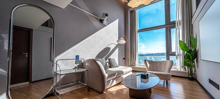 美宿loft海景高空公寓(龙光世纪商务中心店)图片