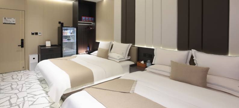 嘉棋电竞酒店(沈阳三好街店)图片