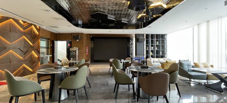 ZMAX满兮酒店(库尔勒塔指东路店)图片
