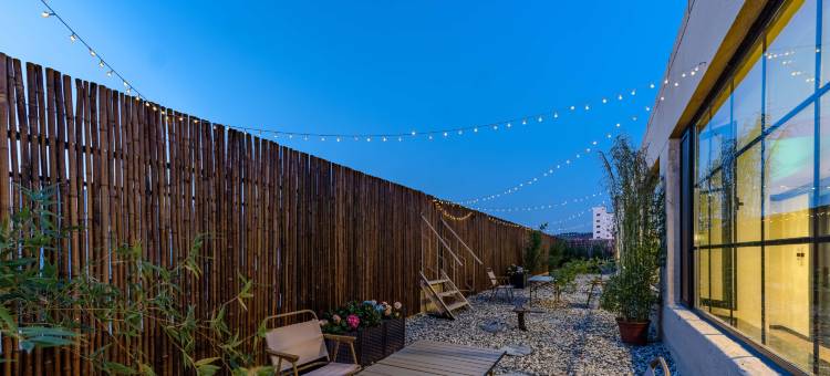 花筑·朗玥海景客栈(威海幸福门威高广场店)图片