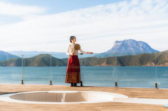 泸沽湖前湖·月遥全湖景度假酒店(泸沽湖普洛码头店)图片