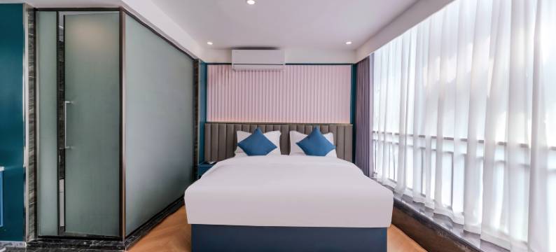 依凡酒店(秦隆步行街店)图片