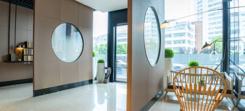 艺龙安云酒店(上海漕河泾印象城虹梅路地铁站店)图片