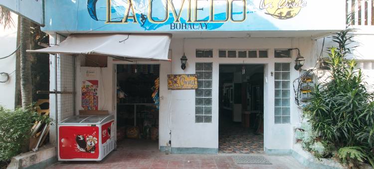 拉奥维耶多别墅(La Oviedo Villas by RedDoorz)图片