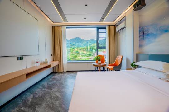 暖阳民宿(莽山大峡谷漂流店)图片