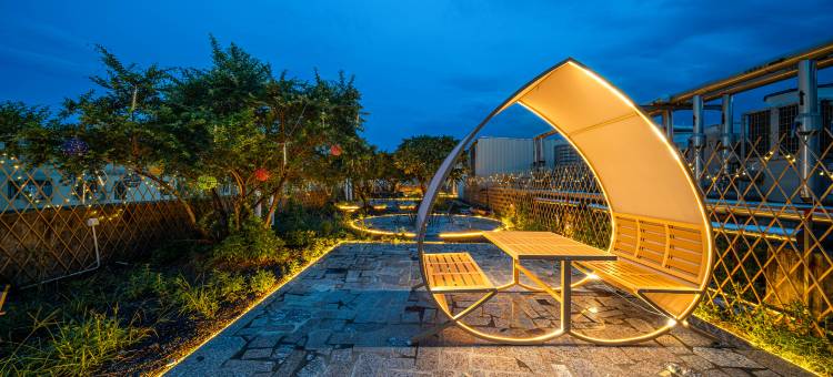 广州花都广场地铁站曙光大道亚朵酒店图片