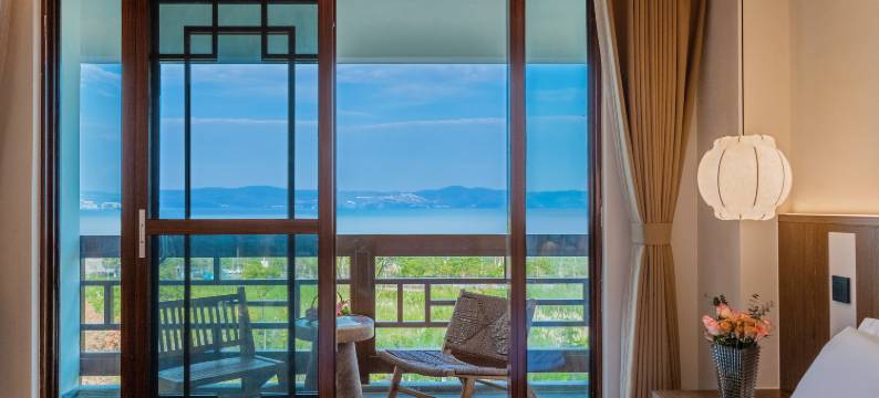 黛水蓝湖景酒店(抚仙湖广龙小镇店)图片