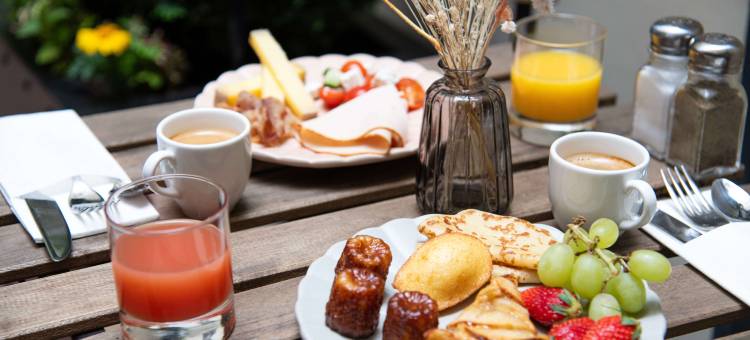 拉斯拜尔蒙帕纳斯美居酒店(Hôtel Mercure Paris Montparnasse Raspail)图片