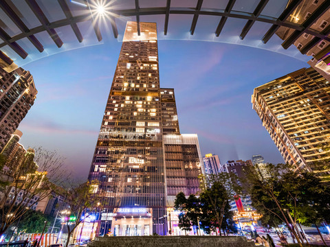 重庆山之渝高空江景酒店(解放碑来福士广场店)