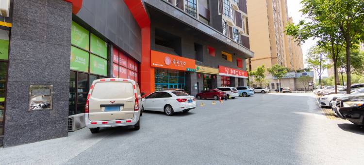 云汐影音民宿酒店(常德文理学院西校区万达广场店)图片