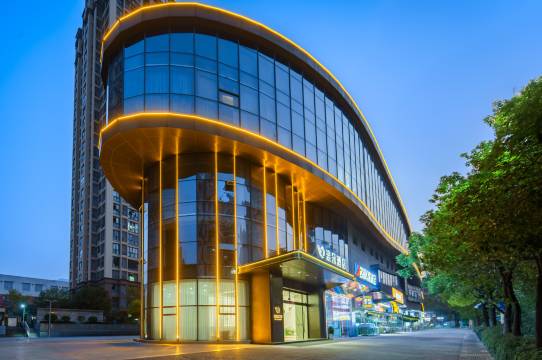 浪朵酒店(开州职教中心店)