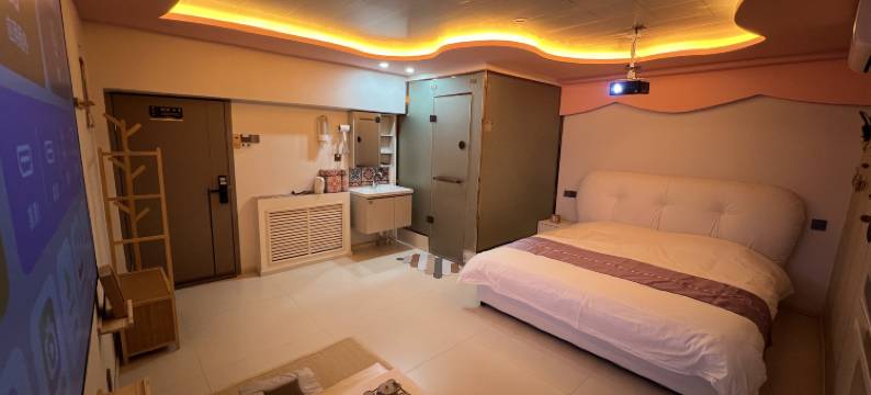 荷御轻奢扫码民宿(牡丹江火车站店)图片