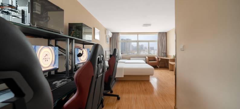 美娱·星峰电竞酒店(济南商河爱琴海购物公园店)图片