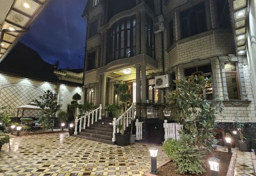 Hotel Sharq Hotel Overview