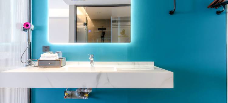 君悦美家智能酒店(容州古城店)图片