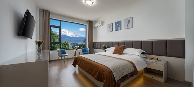 枕山栖谷民宿(丽江高铁站店)图片