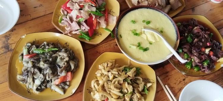 鸿岩家宴农庄图片