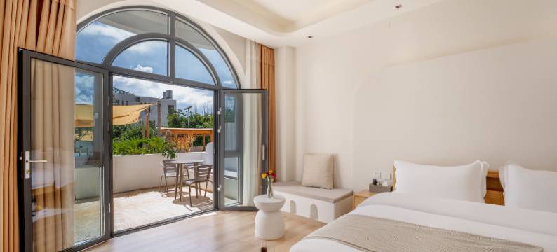 抚仙湖·听山｜LAKE·REVERIE·PARADISE设计师美宿(小湾村店)图片