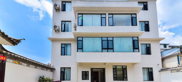 逸轩酒店(大理洱海高铁站凤仪机场店)图片