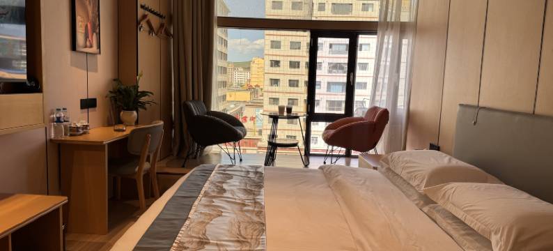 合作星程酒店(世纪广场店)图片