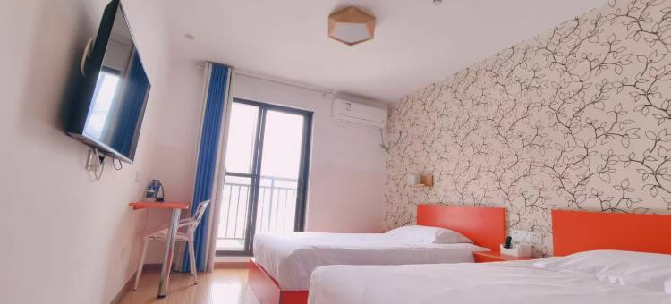 布丁酒店(昆明市政府呈贡区高铁南站大学城店)图片