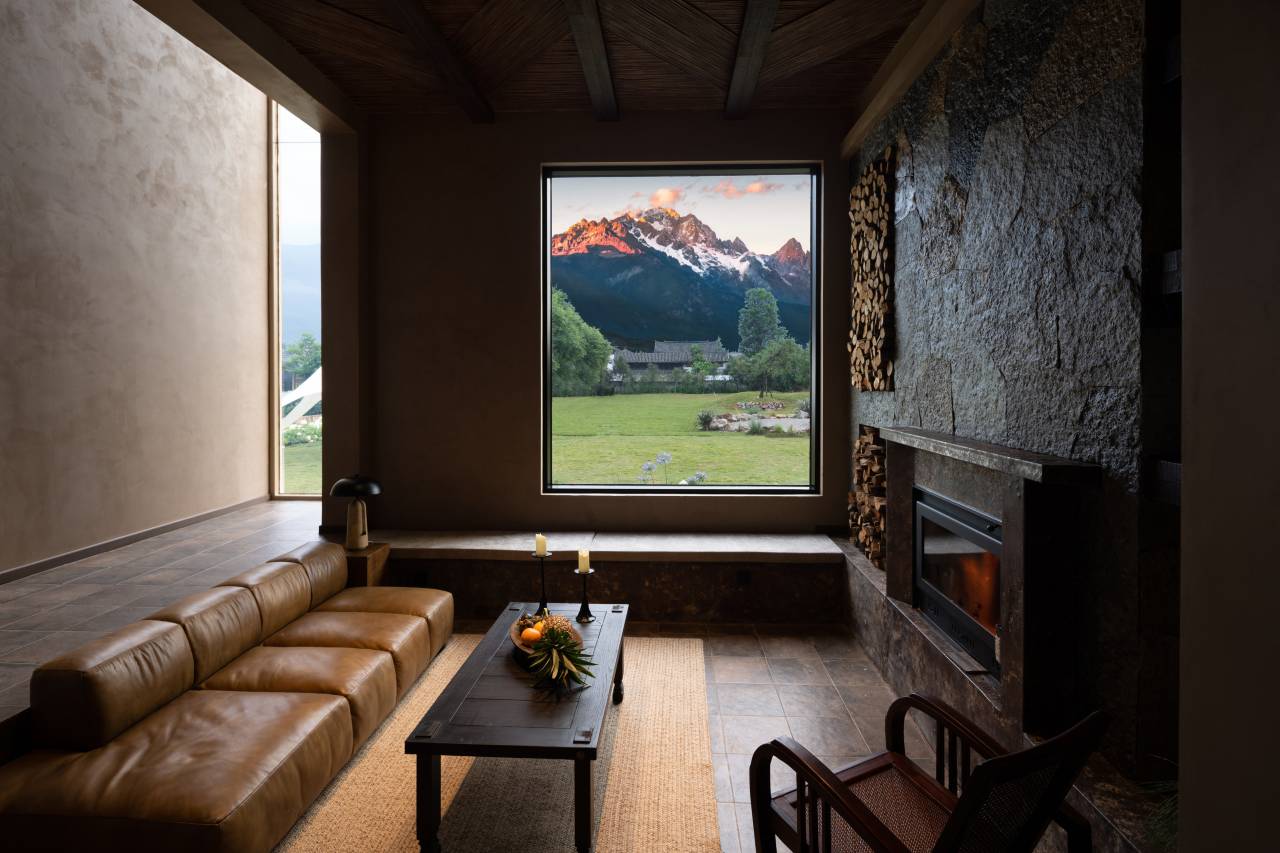 山屿邻·日照金山｜雪山全景野奢汤池度假Villa图片