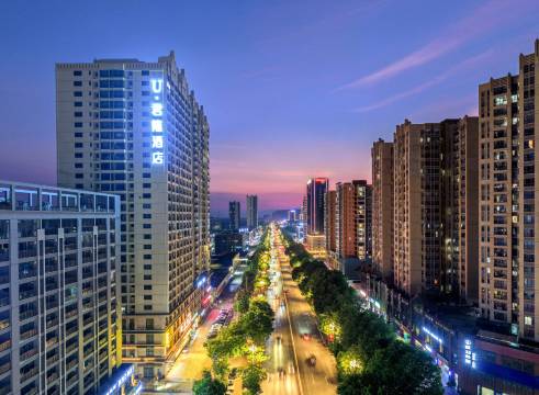 清远君隆酒店(财富大厦店)