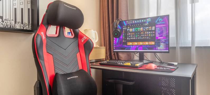 竞悦电竞酒店(遂川县政府步行街批发城店)图片