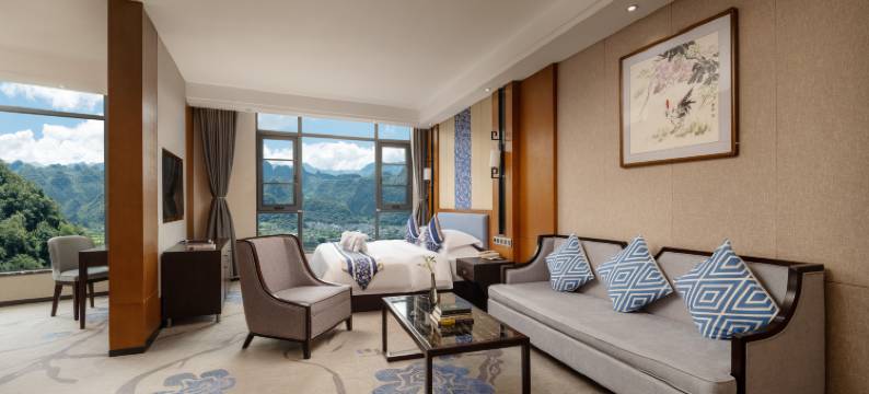 兴义峰林悦山酒店图片