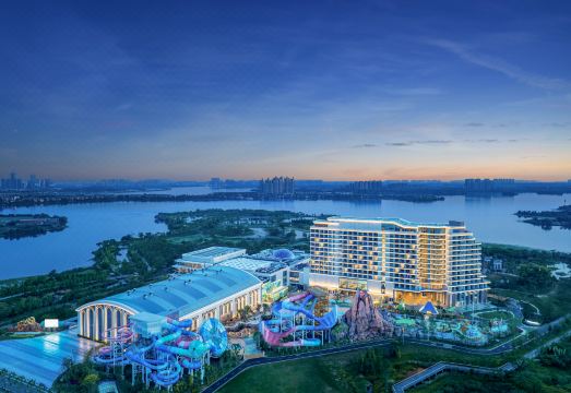 Wuhan Chengjian Senbo Nature Park & Resort Hotel Over view