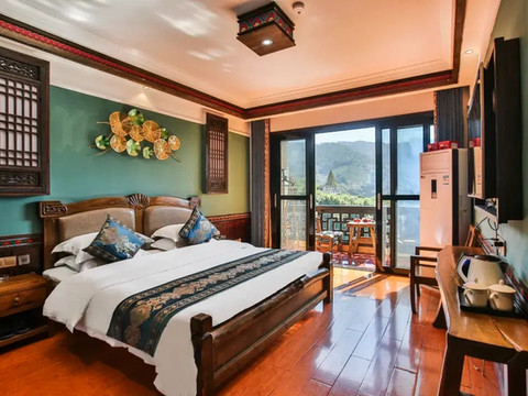 阿呆民宿(芙蓉镇大瀑布店)