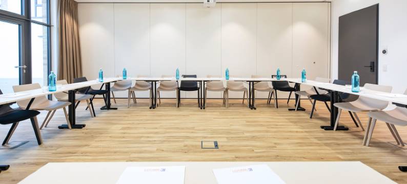 柏林机场 LOGINN 酒店(LOGINN Hotel Berlin Airport)图片