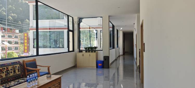 南吉旅程酒店图片