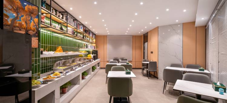 格林豪泰智选酒店(喀什古城民族特色美食街国际会展中心店)图片