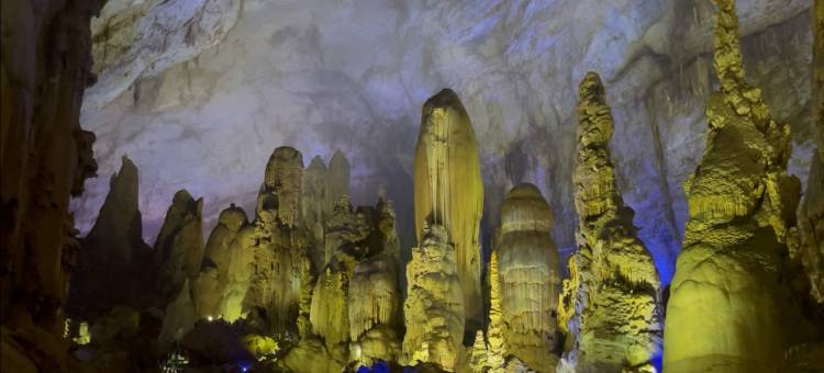 艺龙安云酒店(毕节七星关区人民公园店)图片