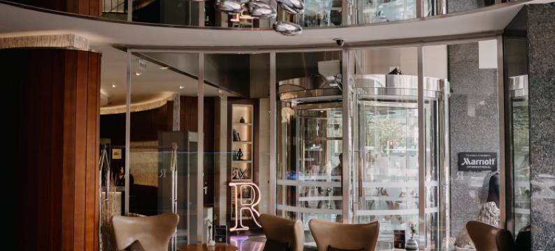 伊兹密尔万丽酒店(Renaissance Izmir Hotel)图片