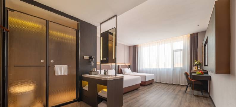 季枫国际酒店(海伦店)图片