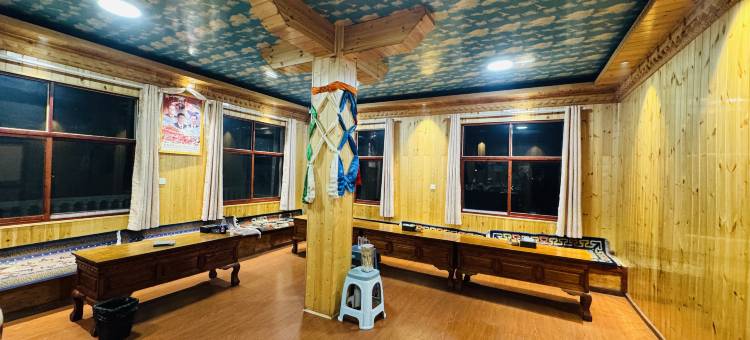 察隅甲应·雲上山居民宿图片