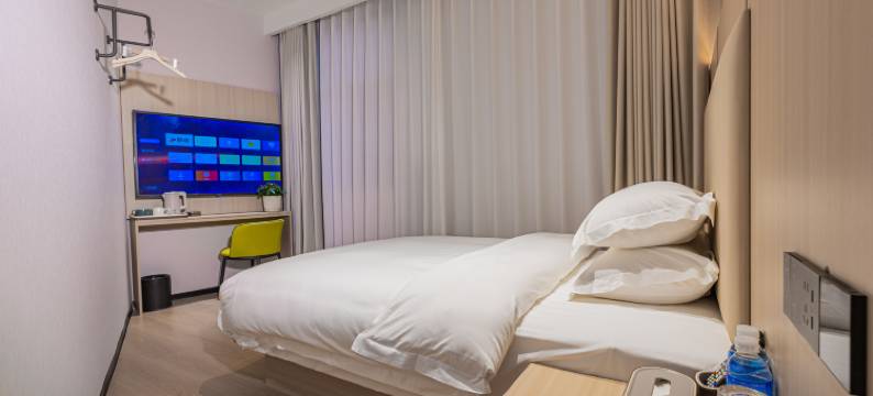 鼎峰酒店(文化广场昭通第三人民医院店)图片