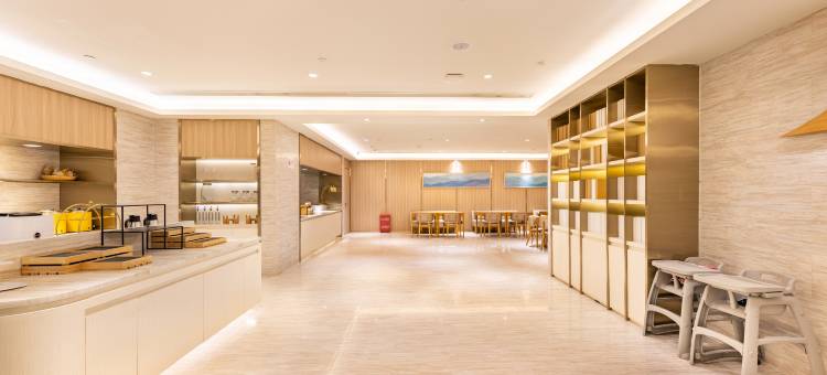 艺龙万国酒店(北京丽泽商务区丰台火车站店)图片