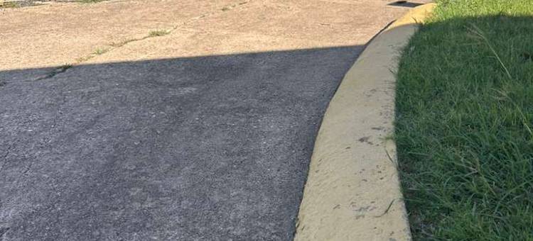 Desert Sands Denton near UNT I 35 TX图片