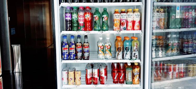 有戏电影酒店(中卫鼓楼东街店)图片