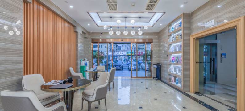 南苑e家酒店(春晓万人沙滩店)图片