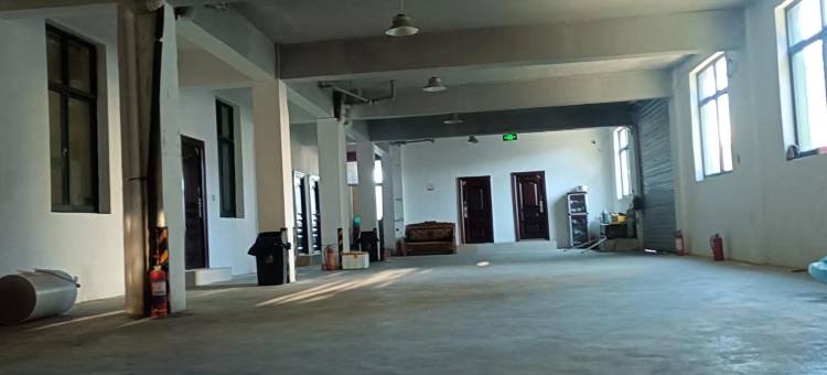 浪卡子羊卓雍湖家庭招待所图片