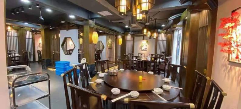等一个人·庭院观景美宿(芙蓉镇景区瀑布店)图片