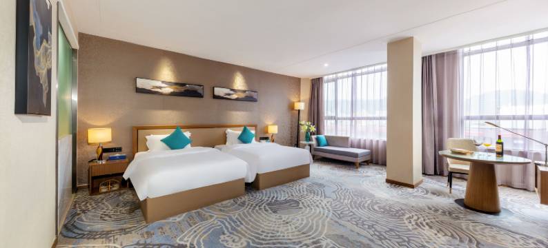 深圳前海假日酒店(宝安兴东地铁站店)图片