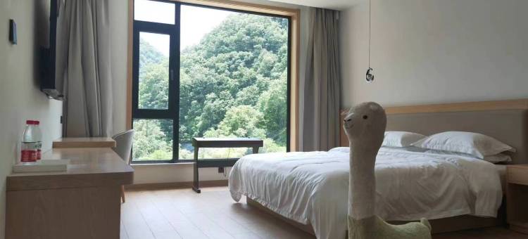 栾川竹海野生动物园竹影亲子民宿图片