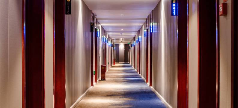 兰花桦大酒店(银川南门广场店)图片